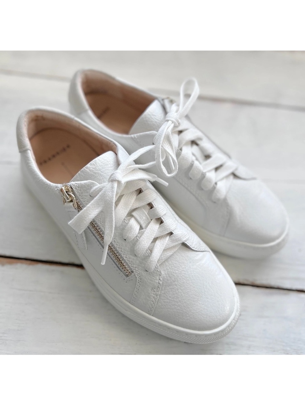 NEW Frankie4 Billie Tumbled Zip Low-Top Sneakers White Leather sz 7 Active Shoes